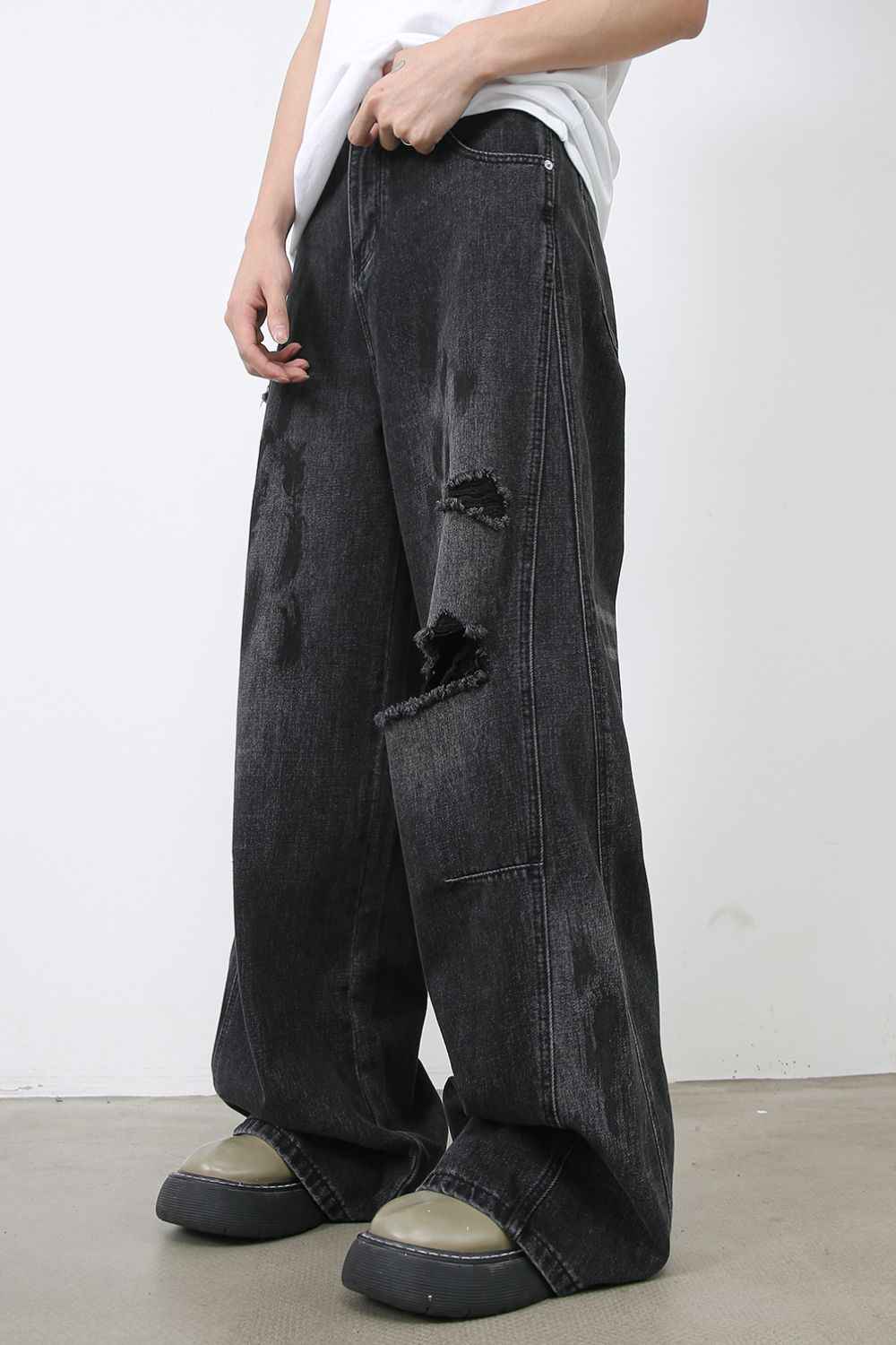 Men's Distressed Baggy Jeans - Damned Threads